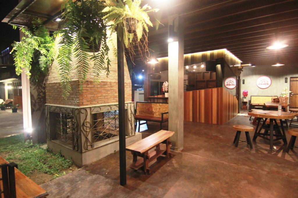 Baankonpai Hotel Exterior foto